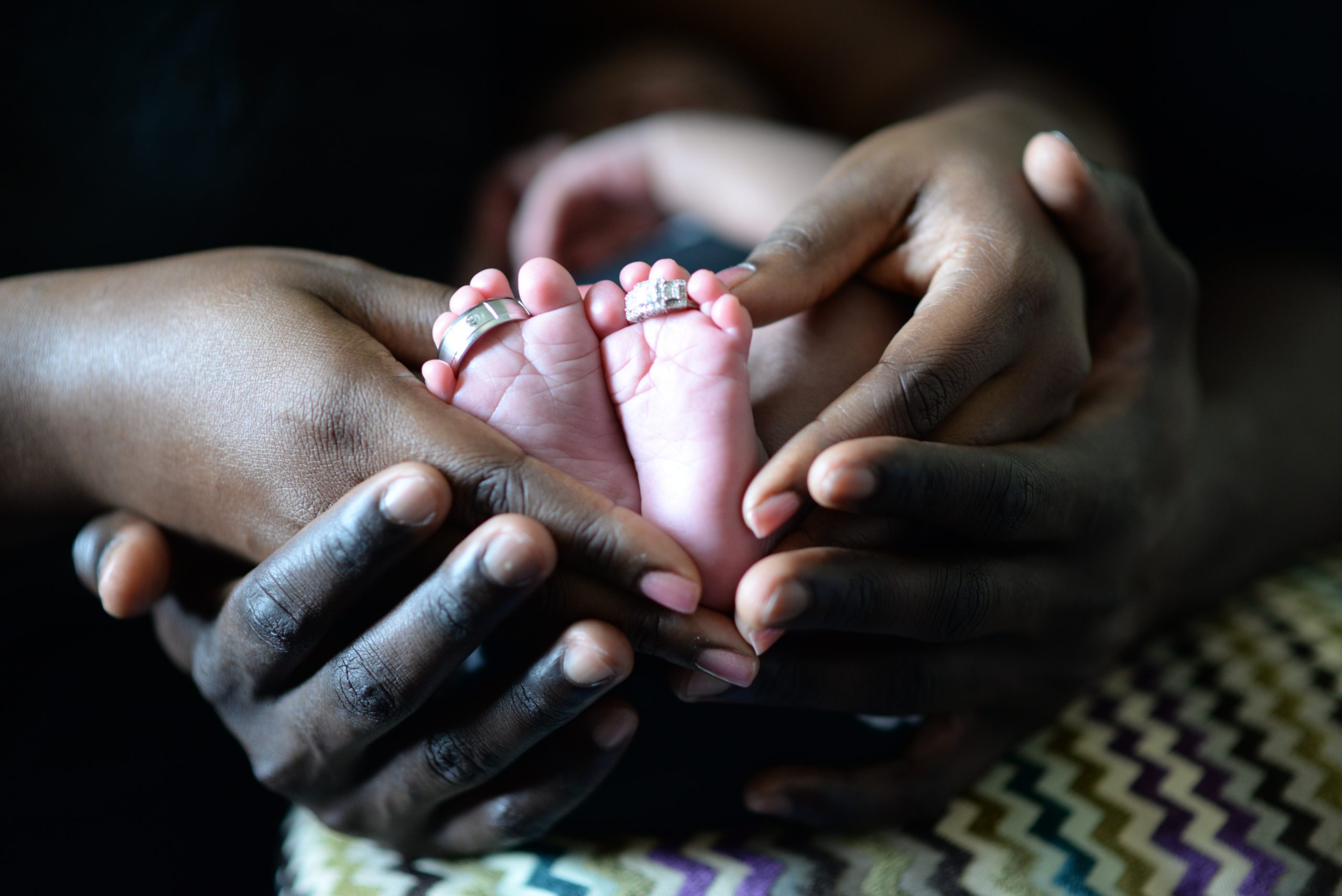 Surrogacy consulting, gay surrogacy and IVF for LGBT